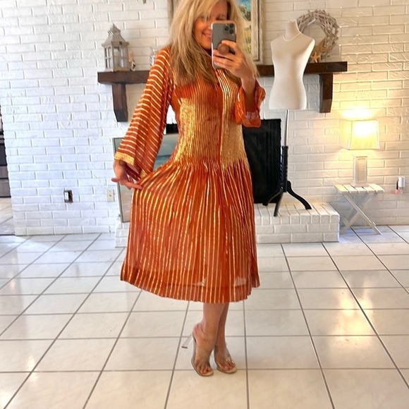 VTG,Albert Nipon,Gold Lame’ & Cinnamon Tightly Pleated, Instantly Slimming, EUC - Picture 1 of 17